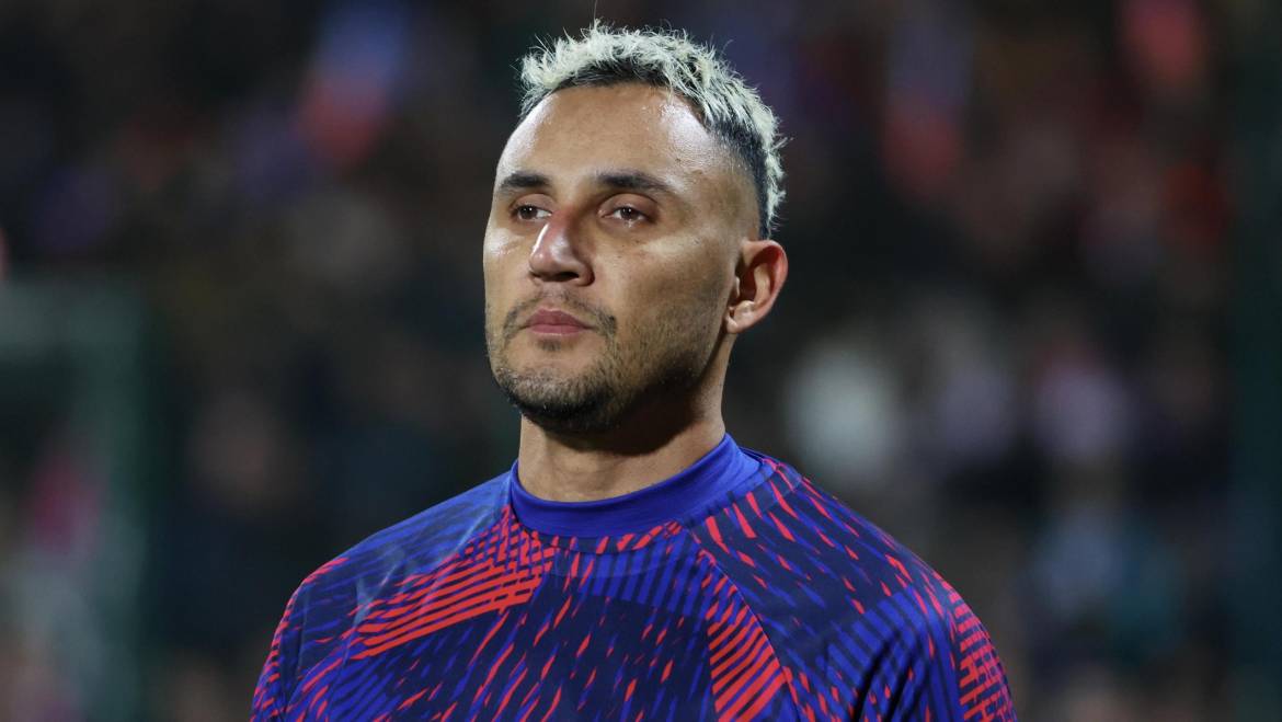 Keylor Navas joins Nottingham Forest from PSG on loan