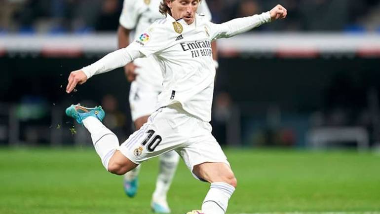 Liverpool only looking for investors, not buyers – John Henry of FSG