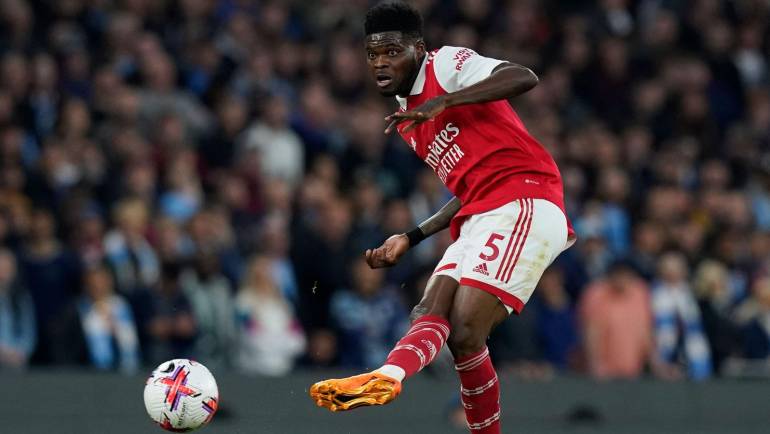 Arsenal told to sign Premier League ‘upgrade’ on Partey and rectify ‘pricey’ oversight