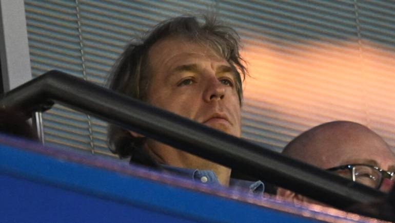 Chelsea make contact over move for Premier League star