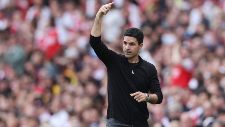 Arsenal willing to listen to offers for six first team players