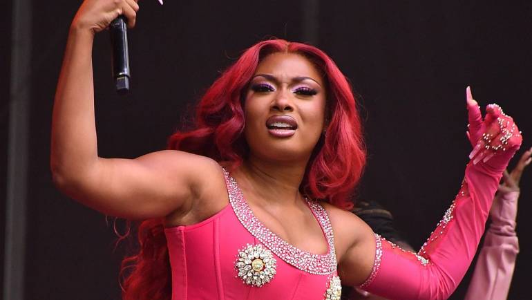 $5.6 Billion Rich American Personally Flies Private Plane for Megan Thee Stallion’s Alleged Flame Romelu Lukaku for His Latest Transfer