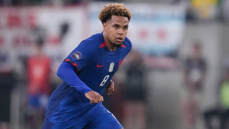 Weston McKennie leaves USMNT squad due to knee injury
