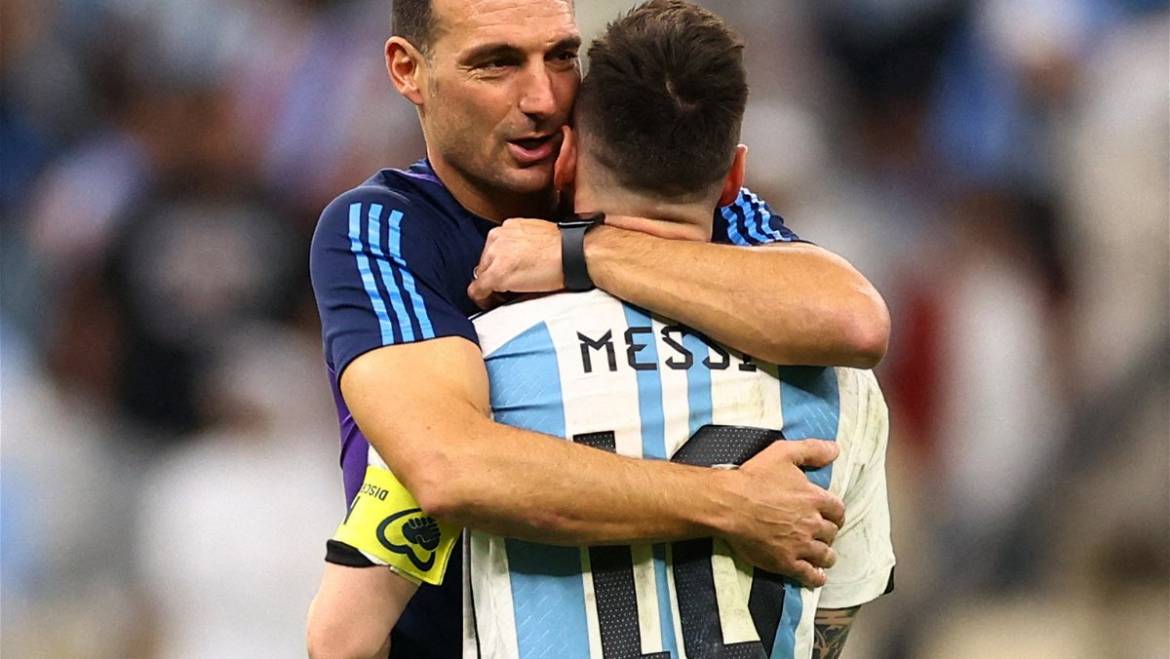 “Says the Right Words” – Lionel Scaloni Lauds Lionel Messi’s Leadership Qualities on Christmas Day