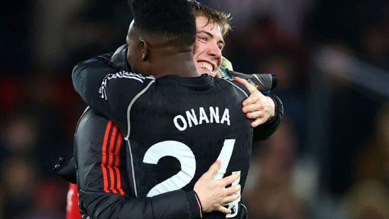 Rasmus Hojlund’s first Premier League goal completes Manchester United comeback