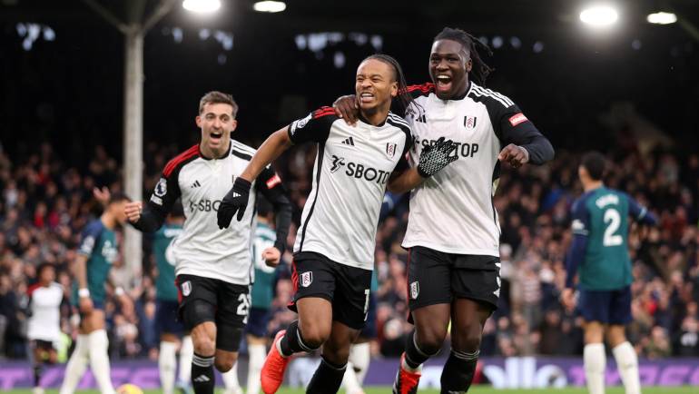 Fulham claim inspired win as Arsenal suffer big blow in title race