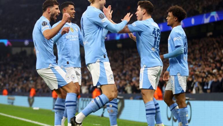 Team News: Liverpool vs. Manchester City injury, suspension list, predicted XIs