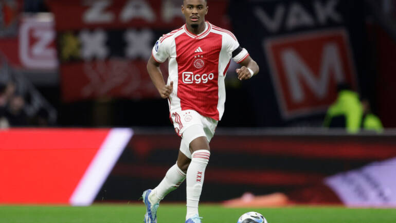 Ajax agree new deal with Jorrel Hato