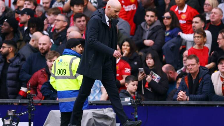 Premier League boss new favourite for Man United job