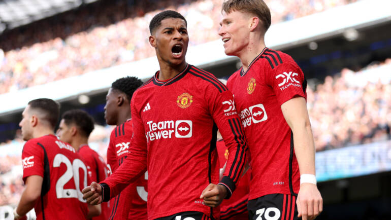 Premier League club see bid below £30m rejected by Man United for 27-year-old