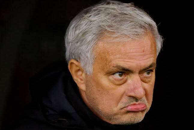 “Mourinho is scary”－Super Eagles defender Osayi-Samuel opens up on life with former Chelsea coach