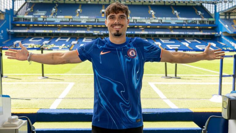 Chelsea set to start new season with blank jerseys yet again -of-shirt sponsor expected ‘soon’