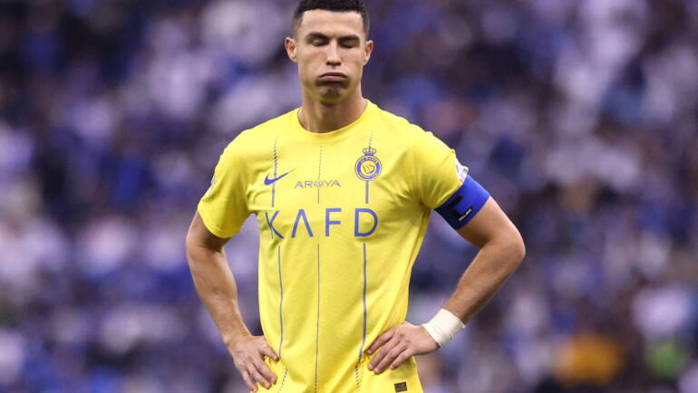 ‘Angry’ Cristiano Ronaldo Ditches Medal Ceremony After Being Drowned in ‘Lionel Messi’ Chants Following Al Nassr’s Defeat to Al Hilal