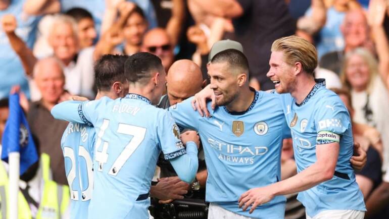 Manchester City Beat Chelsea To Start Premier League Title Defence
