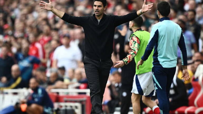 Arsenal could open contract talks with in-demand star