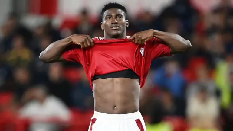 Will Awoniyi start for Nottingham Forest in big Premier League clash at Chelsea?