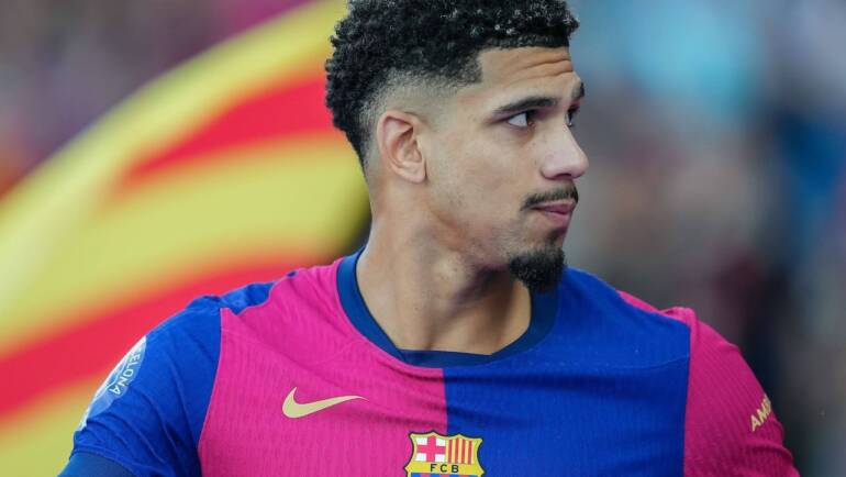 Barcelona transfer news: Manchester United, Chelsea ‘monitoring contract situation’ of star man