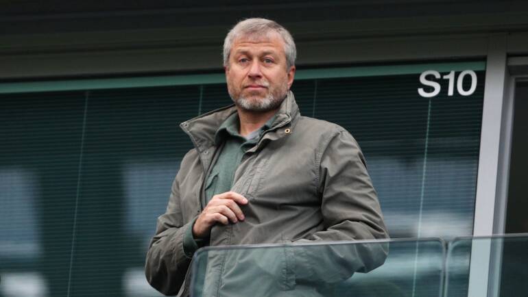 Chelsea to swerve points deduction?! Blues in talks with Premier League to avoid sporting punishment in secret Roman Abramovich transfer payments case