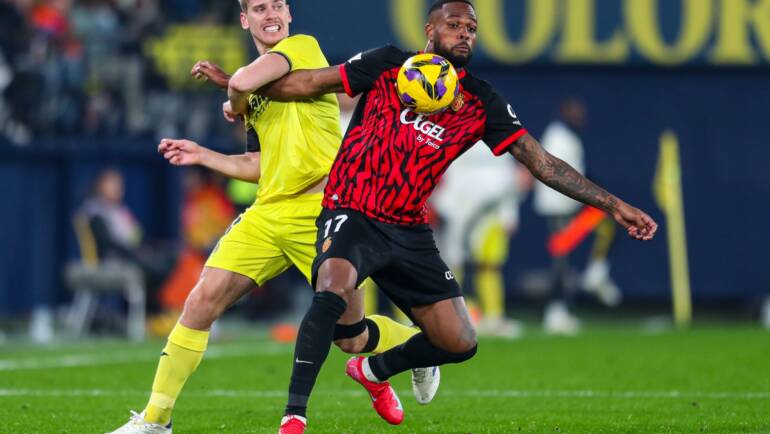 Ex-Tottenham star Juan Foyth in talks to return to the Premier League in January transfer