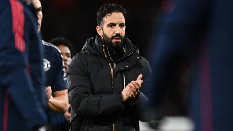 Manchester United midfielder set to leave club this summer