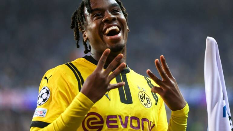 Jamie Gittens: Chelsea, Arsenal, Newcastle among clubs handed transfer boost by Borussia Dortmund chief