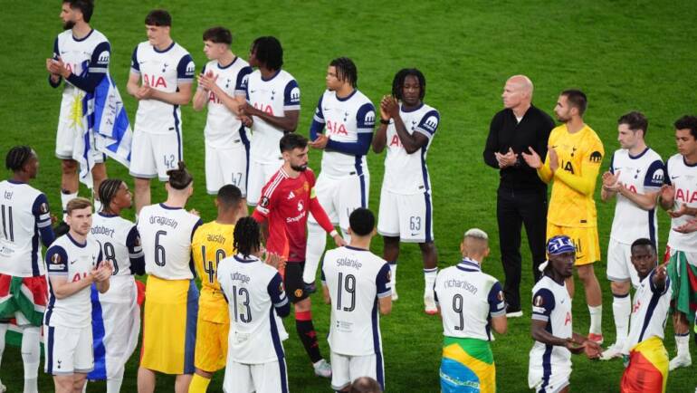 Man United star rejects lucrative Saudi move