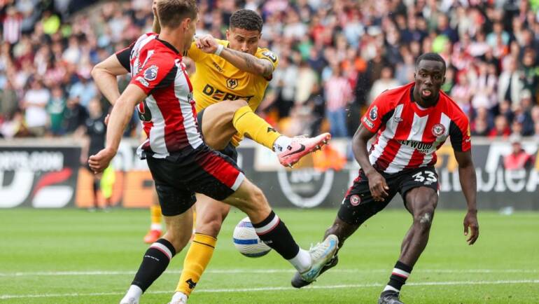 Tottenham interested in Premier League midfielder