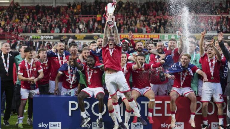 Wrexham lands Down Under for pre-season tour