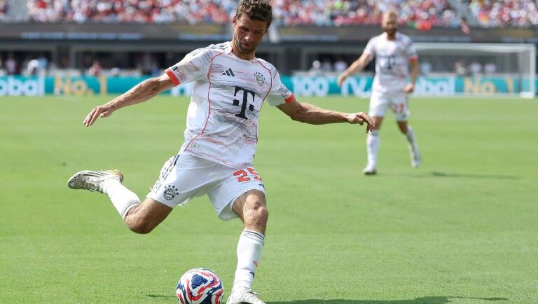 German great Mueller signs with MLS Whitecaps