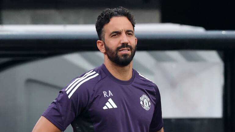 Man Utd send scouts to watch €40m Serie A defender amid rival Premier League interest