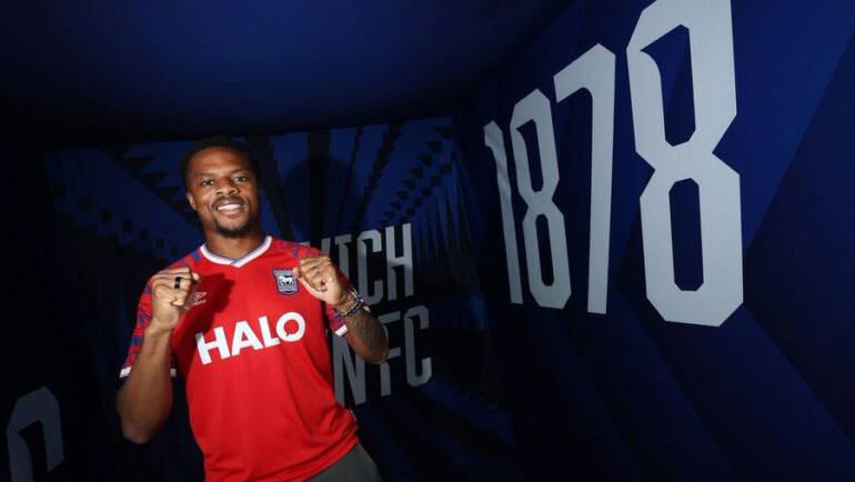 Official: Chuba Akpom joins Ipswich Town from Ajax