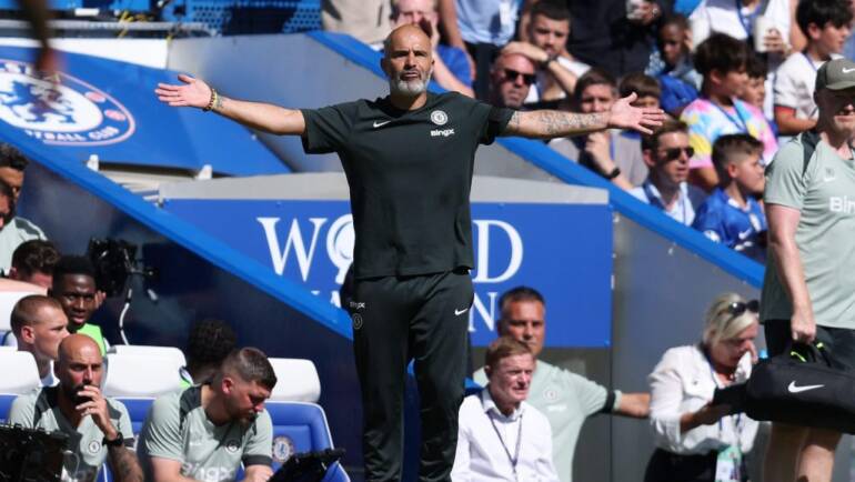 Chelsea hold talks to sign Barcelona midfielder