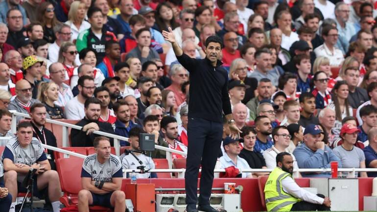 Arsenal target set to reconsider future