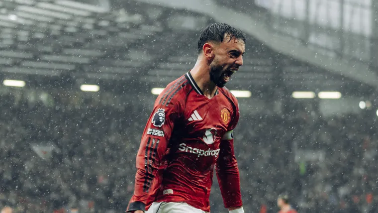 Man United vs. Chelsea live score: Premier League result, updates, stats as Sanchez sent off at Old Trafford