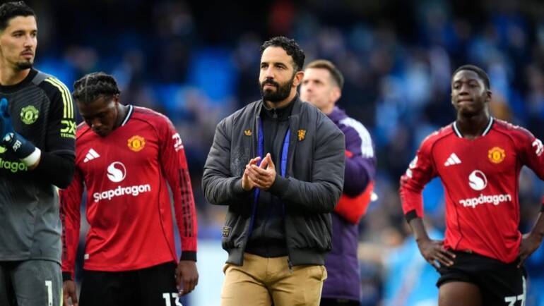 Man United eye move for ex-Chelsea star